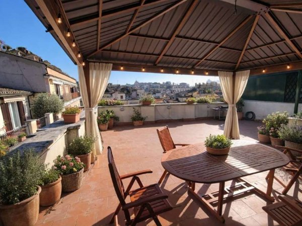 appartamento in affitto a Roma in zona Parione/Sant'Eustachio