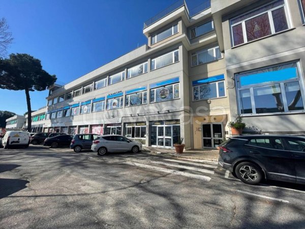 negozio in affitto a Roma in zona Parioli