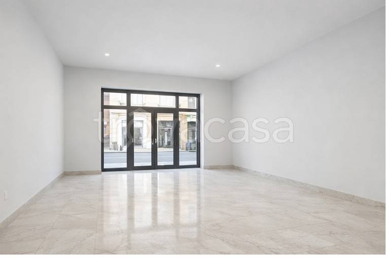 negozio in affitto a Roma in zona Ostia