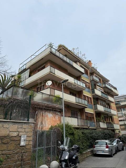 appartamento in affitto a Roma in zona Tomba di Nerone