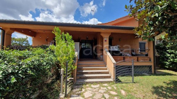 casa indipendente in affitto a Roma in zona Ardeatino