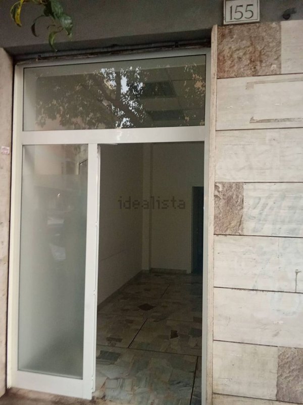 locale commerciale in affitto a Roma in zona Ostia