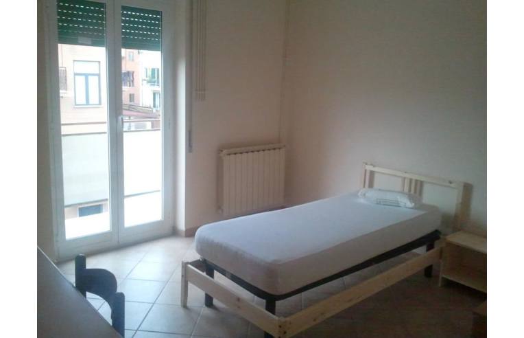 camera singola in affitto a Roma in zona Cinecittà