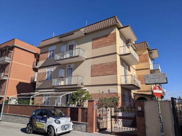 appartamento in affitto a Roma in zona Torre Angela