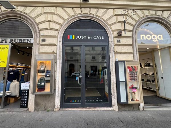 negozio in affitto a Roma in zona Rione Monti/Campitelli