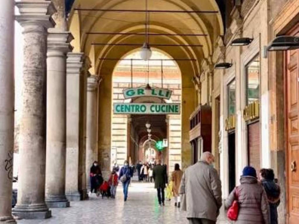 negozio in affitto a Roma in zona Esquilino