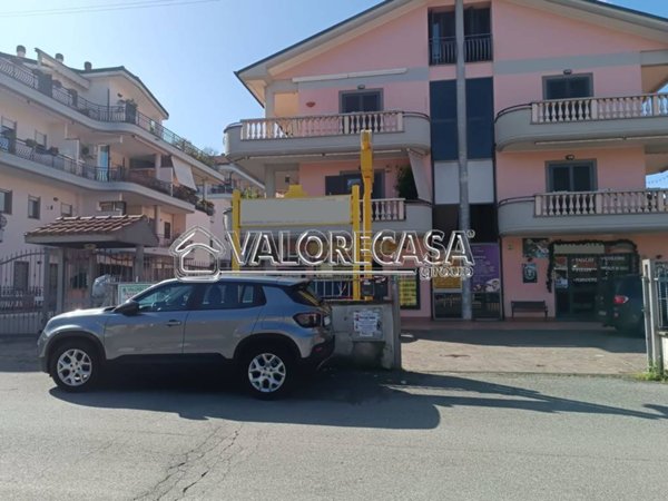 negozio in affitto a Roma in zona Finocchio