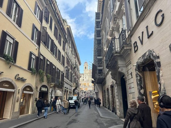 negozio in affitto a Roma in zona Centro Storico