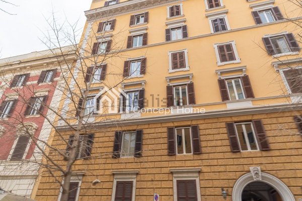 locale commerciale in affitto a Roma in zona Rione Prati