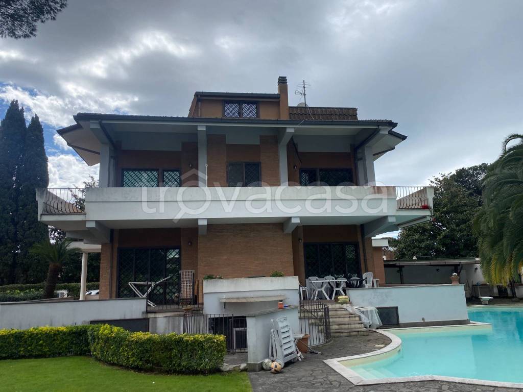 appartamento in affitto a Roma in zona Casal Palocco