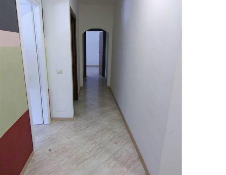 ufficio in affitto a Roma in zona Cinecittà