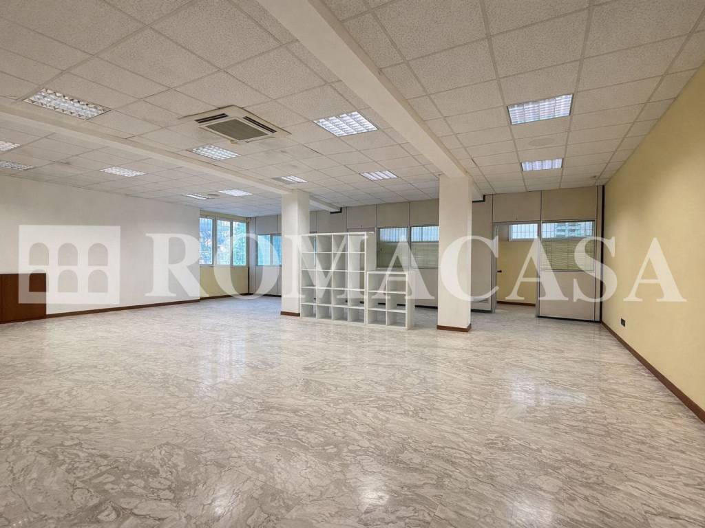 ufficio in affitto a Roma in zona Ardeatino