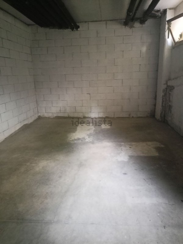 locale di sgombero in affitto a Roma in zona Casal Morena