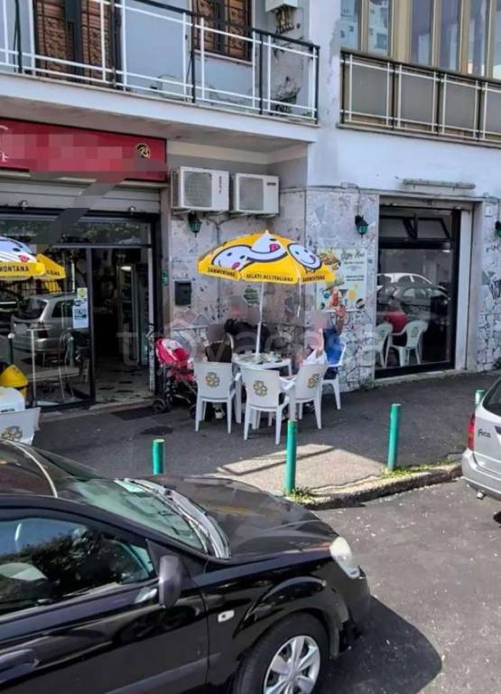 negozio in affitto a Roma in zona Torre Maura