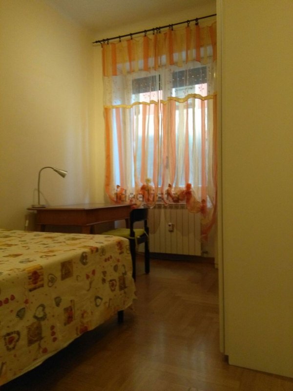 casa indipendente in affitto a Roma in zona Tuscolano