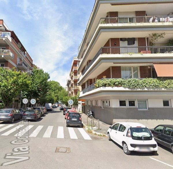 locale commerciale in affitto a Roma in zona Ardeatino