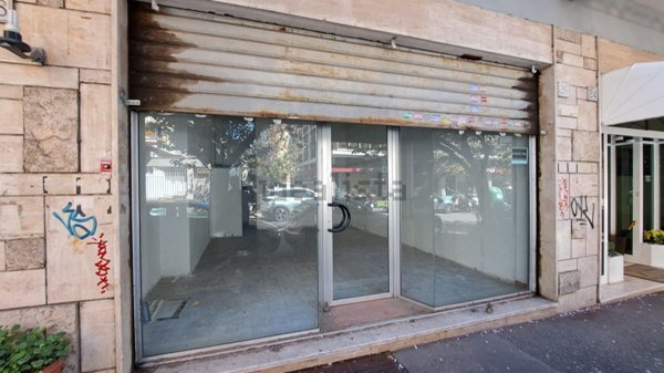 locale commerciale in affitto a Roma in zona Ardeatino