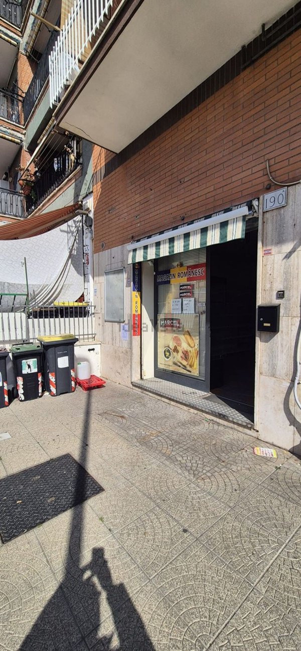 ufficio in affitto a Roma in zona Torre Angela