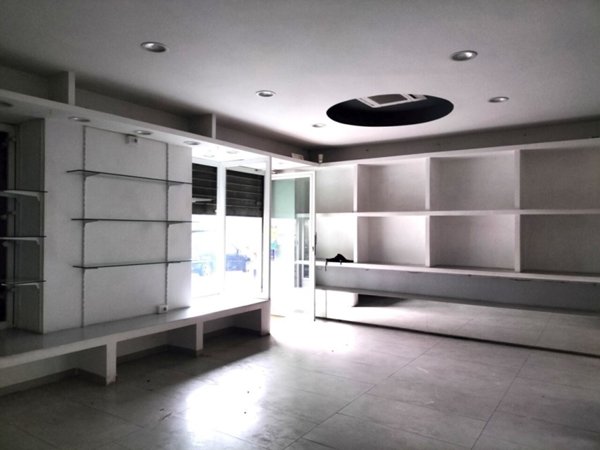 negozio in affitto a Roma in zona Prenestino-Centocelle