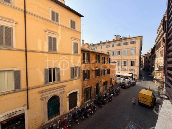 appartamento in affitto a Roma in zona Rione Regola