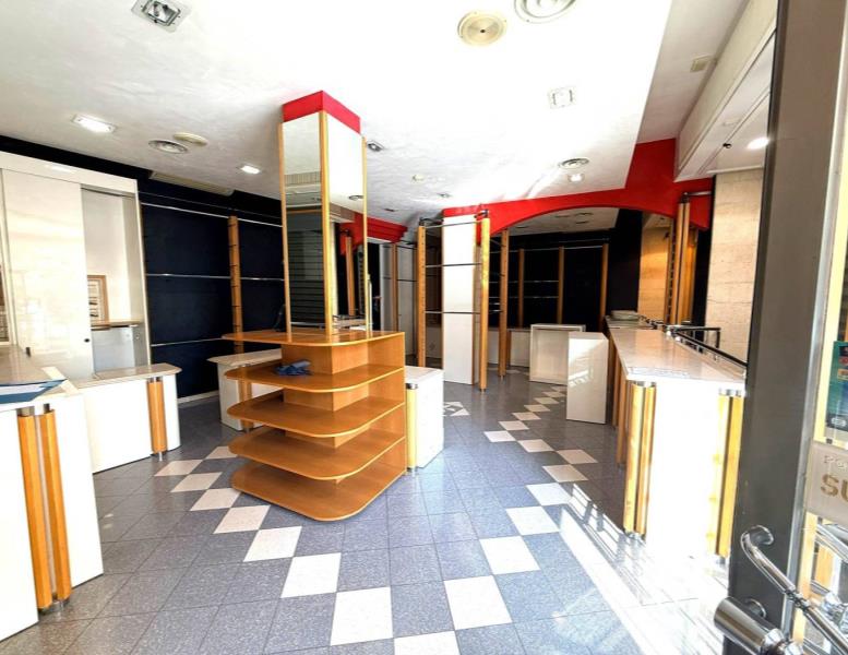 locale commerciale in affitto a Roma in zona Prenestino-Centocelle