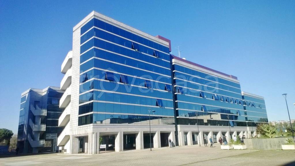 ufficio in affitto a Roma in zona Cinecittà