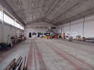 locale commerciale in affitto a Roma in zona Ponte Galeria