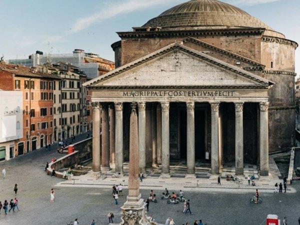 intera palazzina in affitto a Roma in zona Parione/Sant'Eustachio