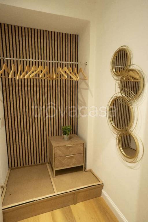 appartamento in affitto a Roma in zona Trevi-Colonna