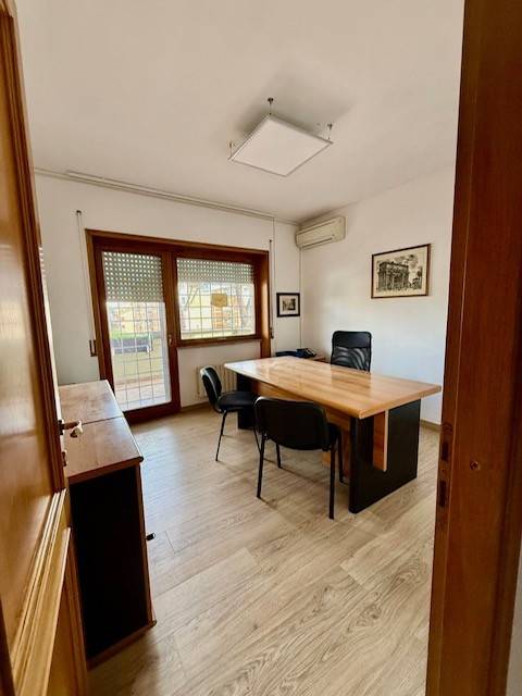 ufficio in affitto a Roma in zona Tor di Quinto