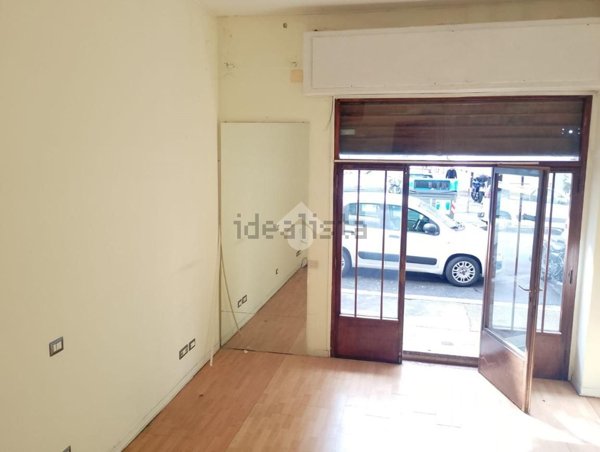 locale commerciale in affitto a Roma in zona Appio Latino