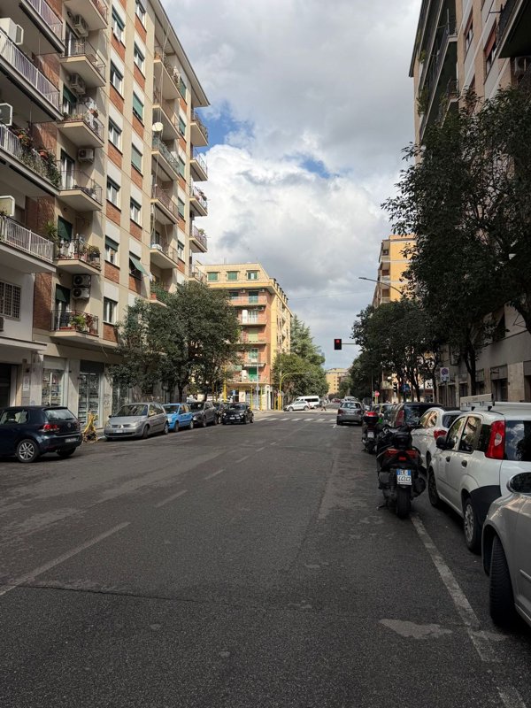 locale commerciale in affitto a Roma in zona Prenestino-Labicano