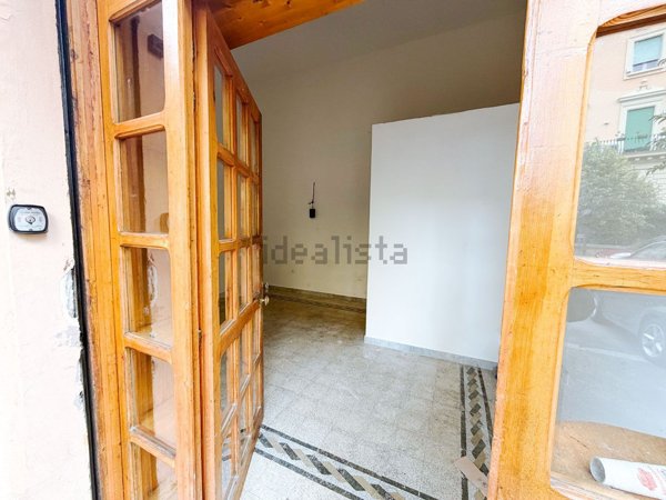 locale commerciale in affitto a Roma in zona Appio Latino