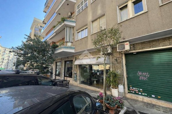 negozio in affitto a Roma