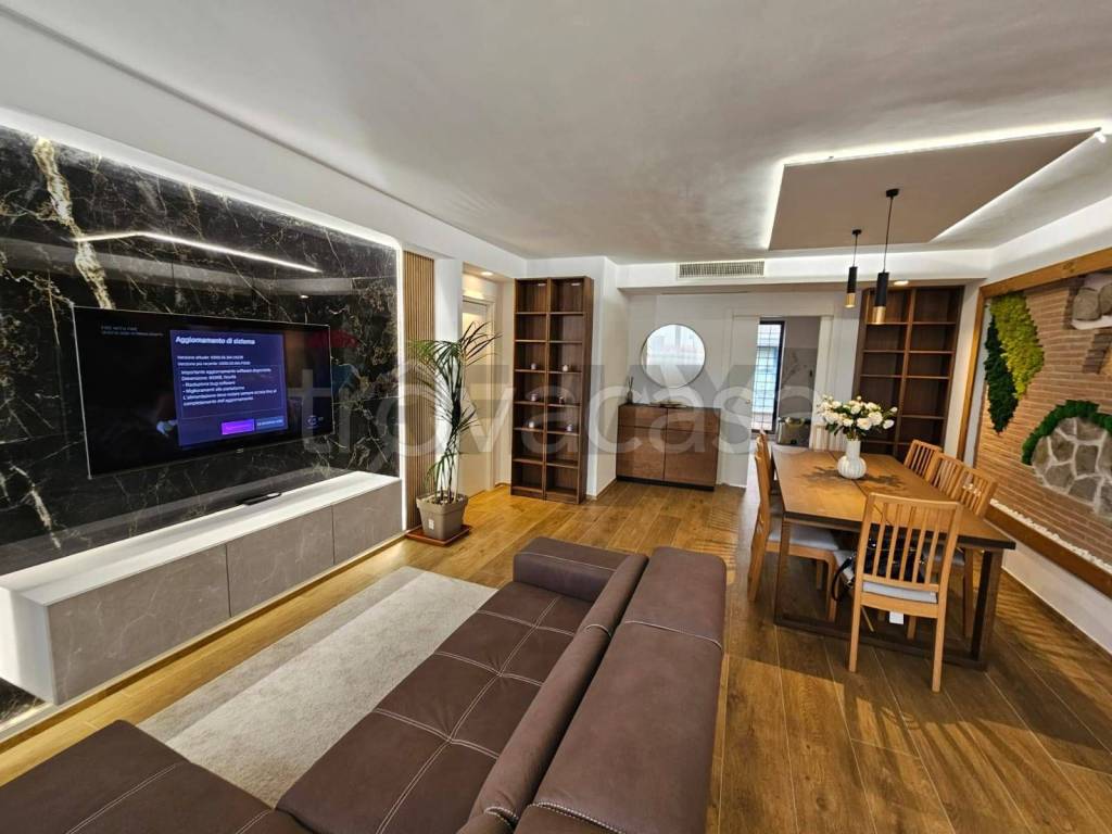 appartamento in affitto a Roma in zona Torre Angela