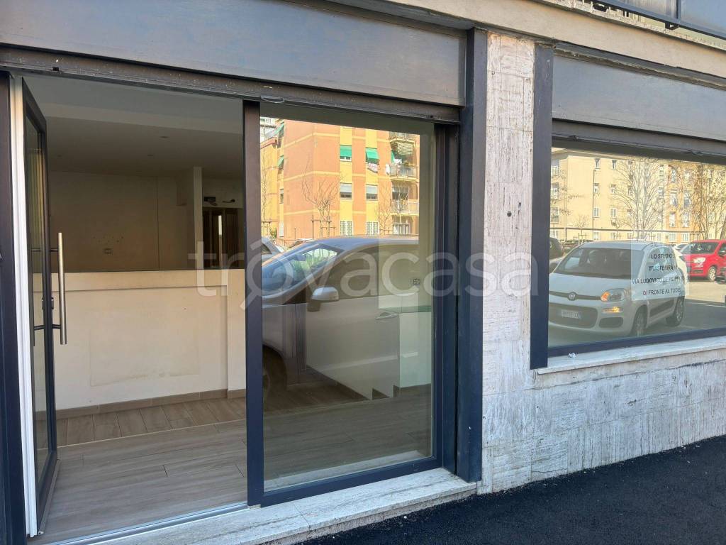 negozio in affitto a Roma in zona Ostia