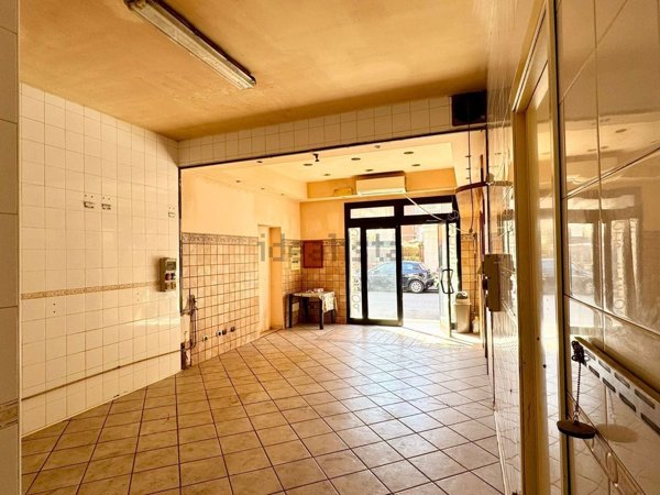 locale commerciale in affitto a Roma in zona Romanina