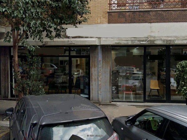 negozio in affitto a Roma in zona Appio Latino