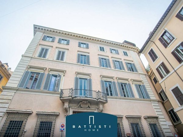 appartamento in affitto a Roma in zona Trevi-Colonna