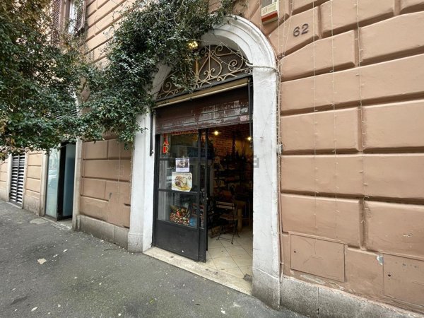 locale commerciale in affitto a Roma