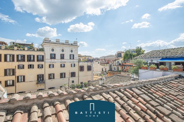 appartamento in affitto a Roma in zona Rione Regola