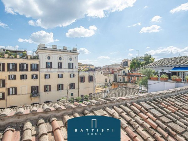 appartamento in affitto a Roma in zona Rione Regola