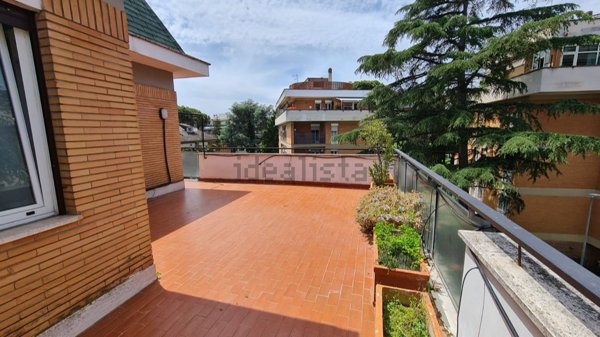 appartamento in affitto a Roma in zona Tomba di Nerone