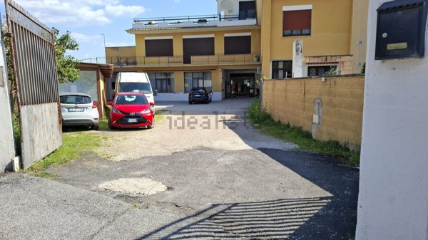 locale commerciale in affitto a Roma in zona Collatino