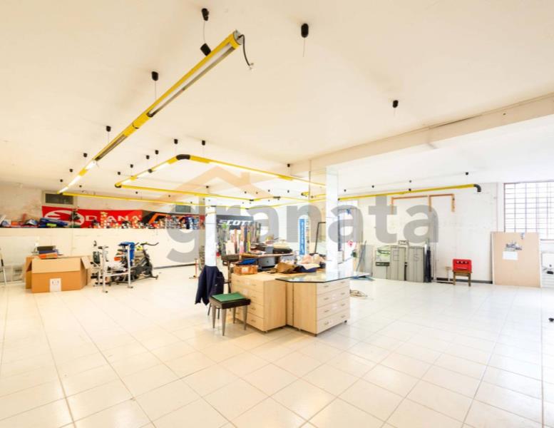 locale commerciale in affitto a Roma