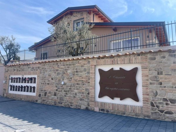 casa indipendente in affitto a Roma in zona Borghesiana