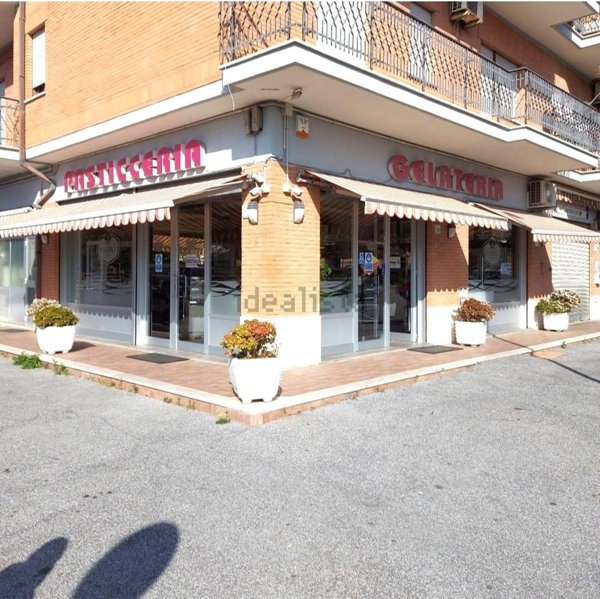 negozio in affitto a Roma in zona Dragona/Bagnoletto