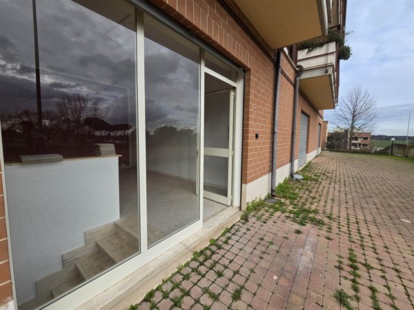 negozio in affitto a Roma in zona Esquilino