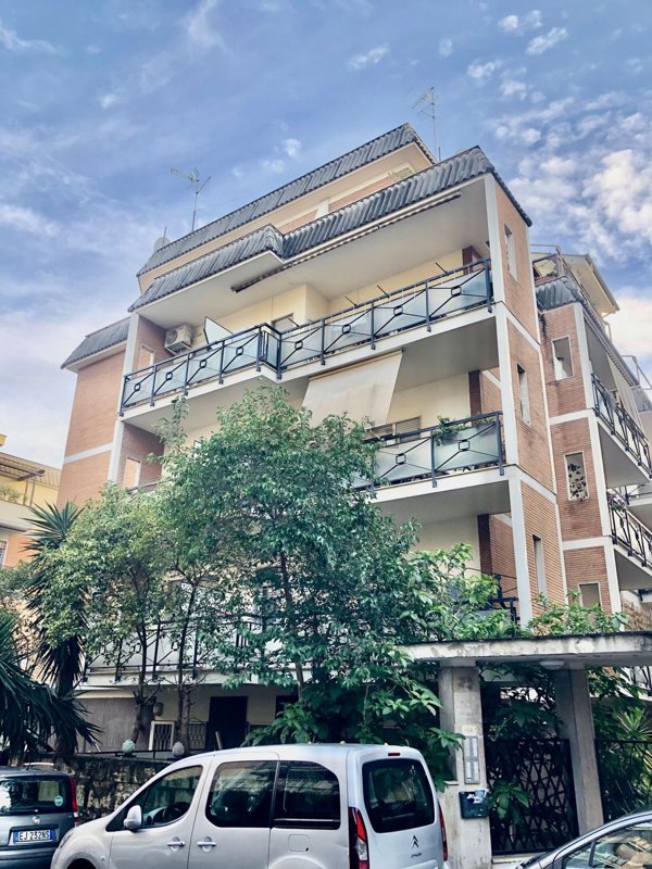 ufficio in affitto a Roma in zona Ostiense