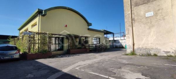 locale commerciale in affitto a Roma in zona Prenestino-Centocelle